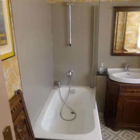 Apartment Ty Betahon - 200m De La Ambon