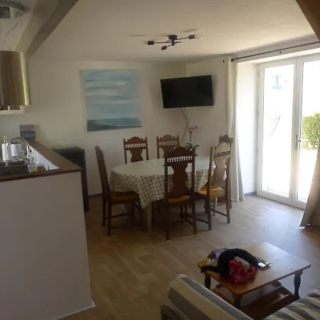 Apartment Ty Betahon - 200m De La